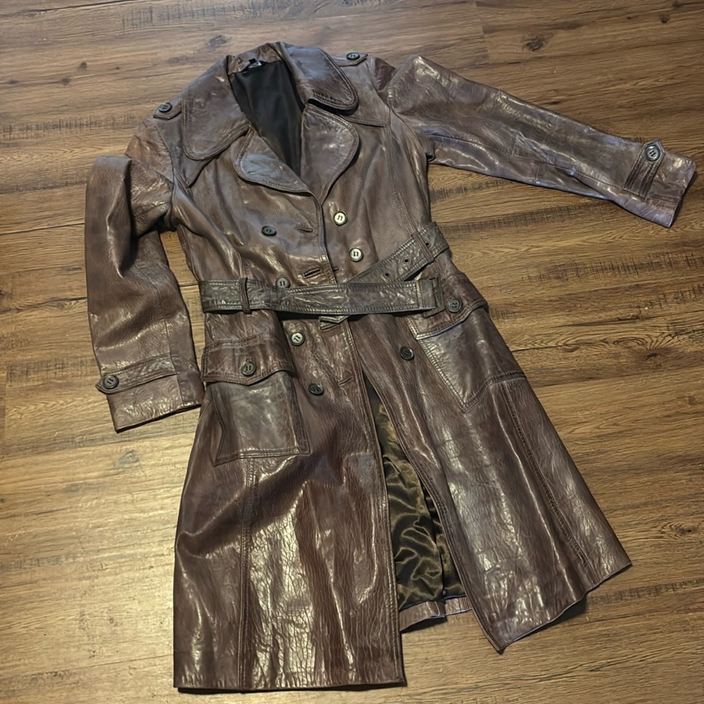Soft brown 100% genuine leather trench